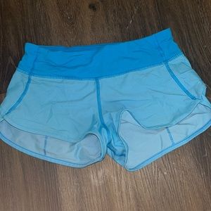 Lululemon speed-up low rise 2.5in shorts!!